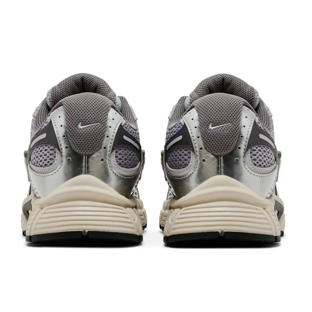 Nike V5 RNR Cement Grey Fog Light